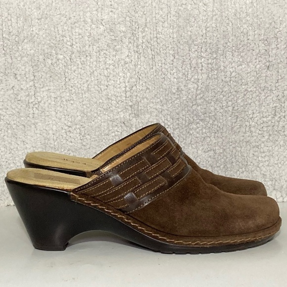 SoftSpots Cath Womens Brown Suede Leather Slip On Mule Heels Shoes SZ US 9 W - Picture 1 of 11